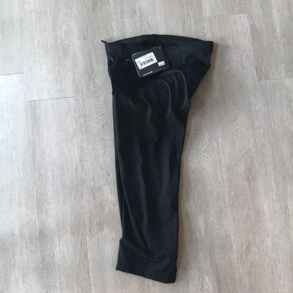 NWT SUGOI crop bicycle pants